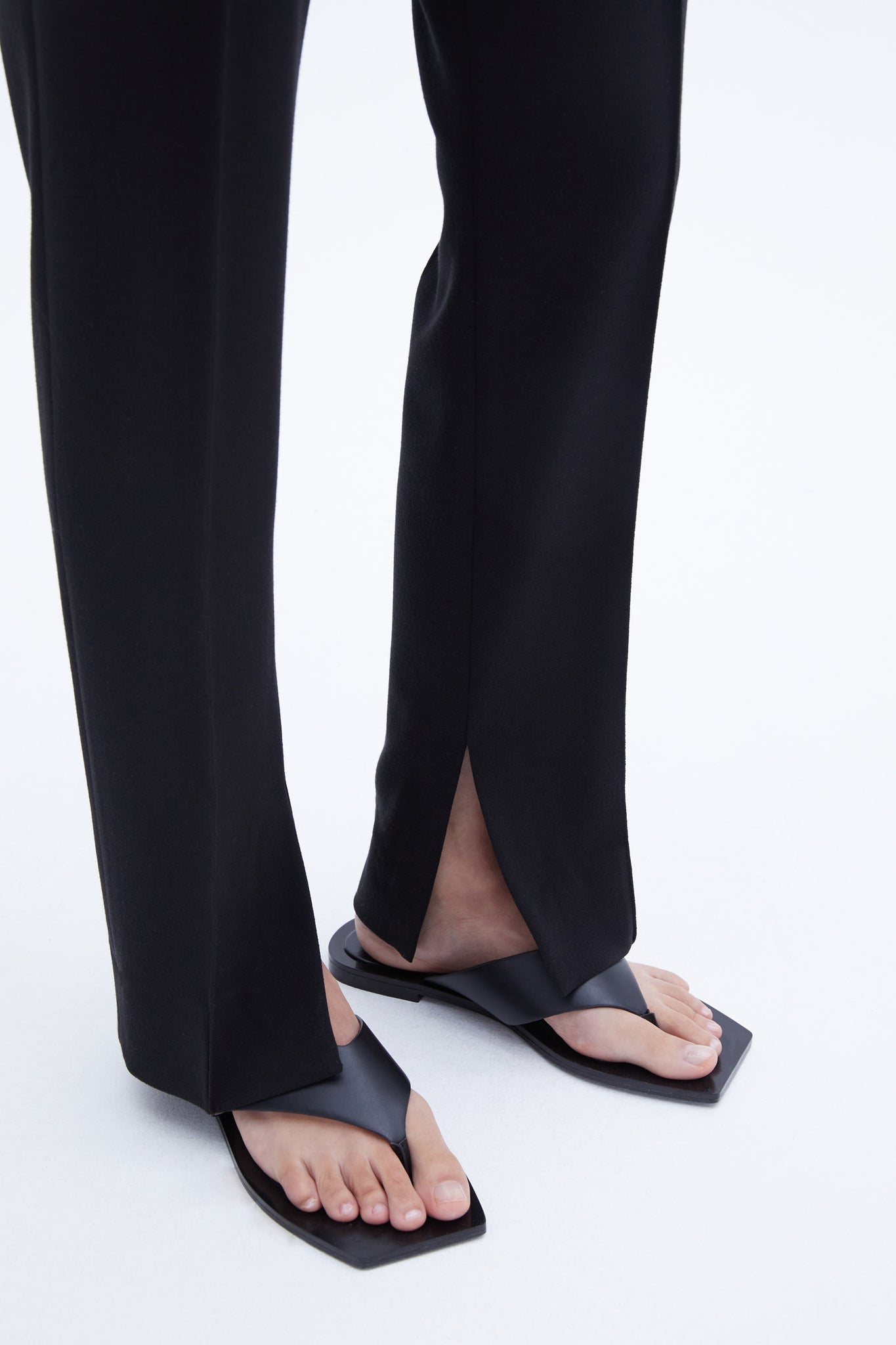 Byano trousers black crepe